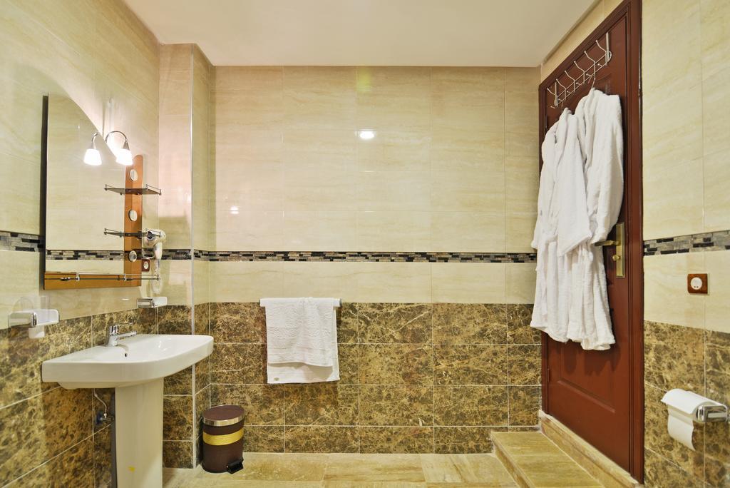 Hotel Blue Sky Fès Dış mekan fotoğraf